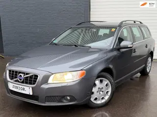 Volvo V70 2.0 Summum AUTOMAAT/LEDER/CRUISE/STOELVERWARMING