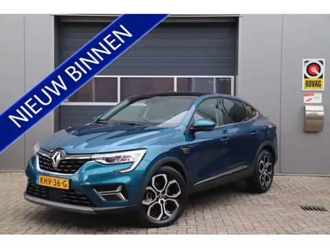 Renault Arkana 1.6 E-Tech Hybrid 145 Intens, Camera, Pano, Navi