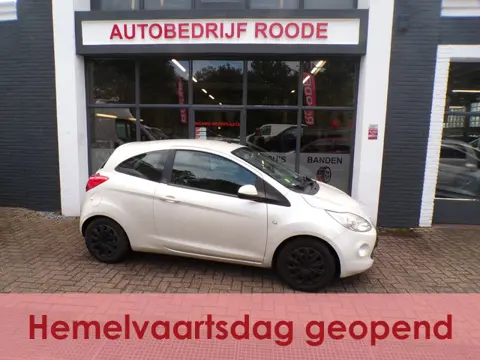 Ford Ka 1.2 Titanium VERSNELLINGSBAK STUK RIJDBAAR !!!