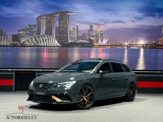 SEAT Leon ST 2.0 TSI CUPRA R 300 Carbon Brembo Limited edition