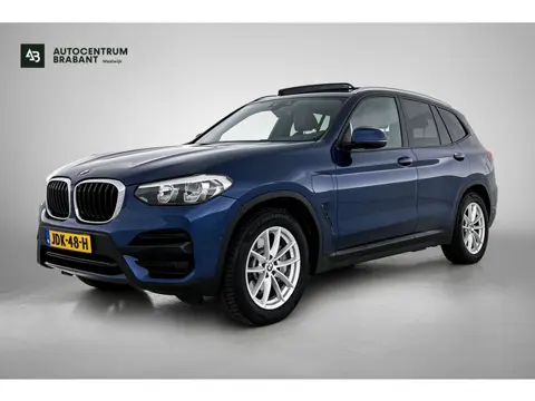 BMW X3 XDrive30e High Executive(Goed onderH, Panorama, Carplay, Camera, StoelV, Parkeersensoren V+A,