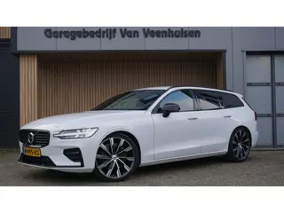 Volvo V60 2.0 T5 250pk R-Design Black Optik H&K Leder 20inch LM Navi LED Virtual Cockpit Stoel & Stu