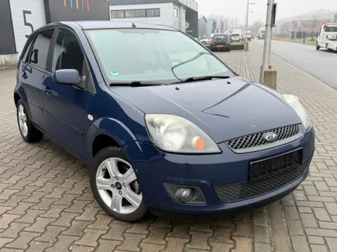 FORD FIESTA 1.25 TITANIUM 5-DEURS/ SPORTVELGEN 