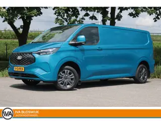 Ford E-Transit Cust. 320 L2H1 Limited 65 kWh (bj 2025)