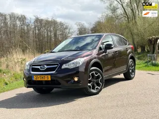 Subaru XV 2.0i Luxury AWD Automaat | 1e Eigenaar | Camera | Trekhaak | Clima | Stoelverwarming | 17"