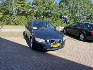 Volvo V70 1.6 T4 Limited Edition AUTOMAAT LEER STOELVERWARMING