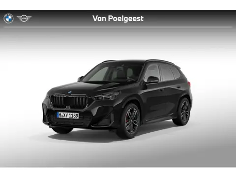BMW X1 sDrive20i | M Sportpakket Pro | Premium Pack | Travel Pack | Trekhaak
