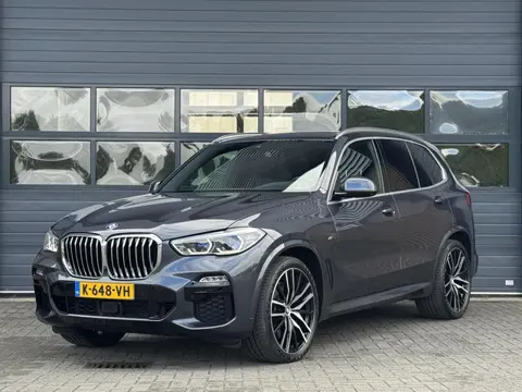 BMW X5 XDRIVE40I HIGH EXECUTIVE I M-SPORT I SCHUIF/KANTELDAK I STANDKACHEL I LUCHTVERING I 360° CAME