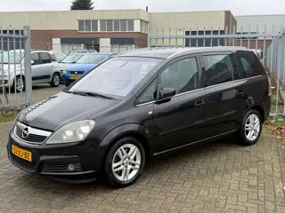 Opel Zafira 2.2 Executive VOL AUTOMAAT 7 PERSOONS! NAP l NAVI l CRUISE l AIRCO l TREKHAAK l PDC V+A 