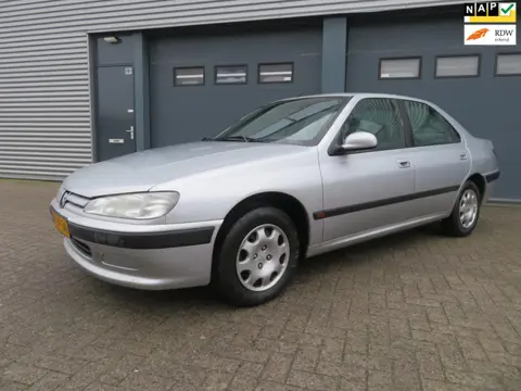 Peugeot 406 1.8-16V SL nieuwe apk