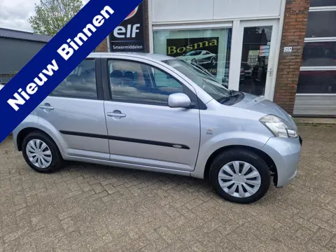 Daihatsu Sirion 2 1.3-16V "Comfort" Airco - isofix - Apk 02-12-2026 !!