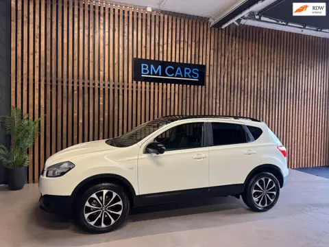 Nissan Qashqai 1.6 360 AUTOMAAT,PANODAK,TRKHAAK