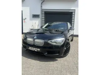 BMW 1-serie 118i Black edition / 18 lmv (bj 2012)