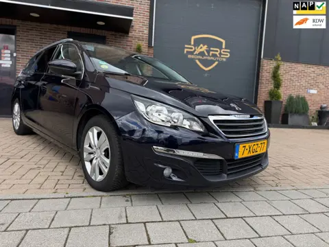 Peugeot 308 SW 1.6 BlueHDI 120PK Blue Lease Executive Pano Airco Navi Elk.Raman Cruise Trekhaak