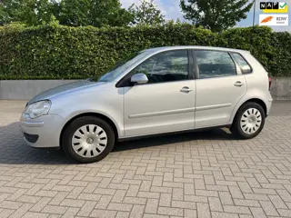Volkswagen Polo 1.2-12V Comfortline Airco Bluetooth 5Deurs Rijd goed.