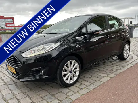 Ford Fiesta 1.0 Titanium 5 Deurs Navigatie Airco/ecc