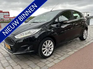 Ford Fiesta 1.0 Titanium 5 Deurs Navigatie Airco/ecc