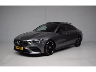 Mercedes-Benz CLA-klasse 180 AMG ORG.NED / PANORAMADAK / HEAD- UP / SFEERVERLICHTING / EL.STOELEN / 