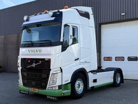 Volvo FH 460 / Full spoiler / New smarttacho Gen2V2 / VEB+ / NL truck HT1331