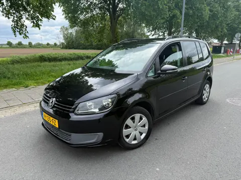 Volkswagen Touran 1.2 TSI Trendline Bluemotion 7p. AIRCO/CRUISE/APK