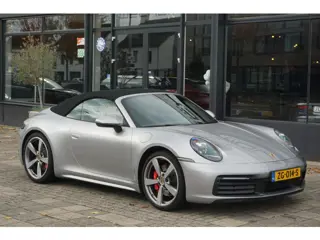 Porsche 911 Cabrio 3.0 Carrera 4 S 450 PK | 21'' Classic velgen | Sportstoelen