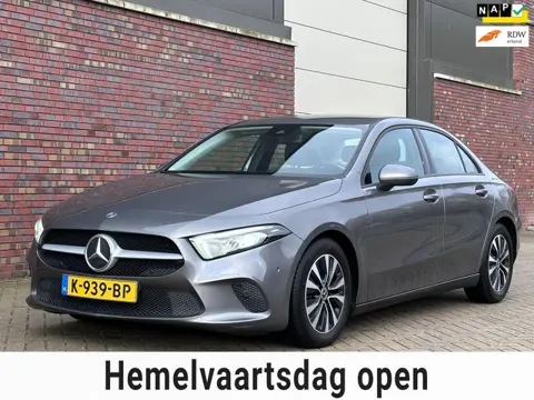 Mercedes-Benz A-klasse 180 Business Solution Automaat*Camera*Navigatie*Cruise*NAP*Clima*LM velgen*Pa
