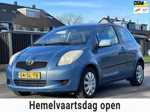 Toyota Yaris 1.3 VVTi Sol Airco*119.000 NAP*Trekhaak*APK 29-01-2027 *Elektrische ramen*