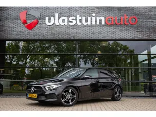 Mercedes-Benz A-Klasse 180 Premium Plus , Achteruitrijcamera, Carplay, Stoelverwarming,