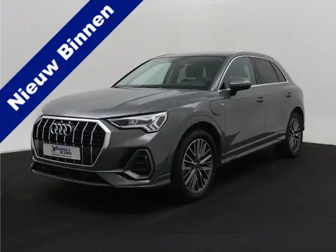 Audi Q3 45 TFSI e S edition | ex BPM | Design | 19"| LED | MMI Navi | camera | ACC | Ambiente | elec