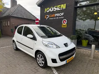 PEUGEOT 107 1.0-12V URBAN MOVE