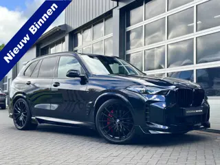 BMW X5 xDrive50e | M-pakket | Spoilerpakket | Panodak | Luchtvering | Trekh | 24 mnd Premium Garanti