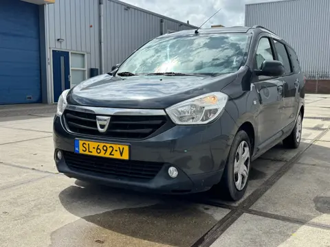 Dacia Lodgy 1.2 TCe Prestige 7p. LOOPT OP 3 CILINDERS