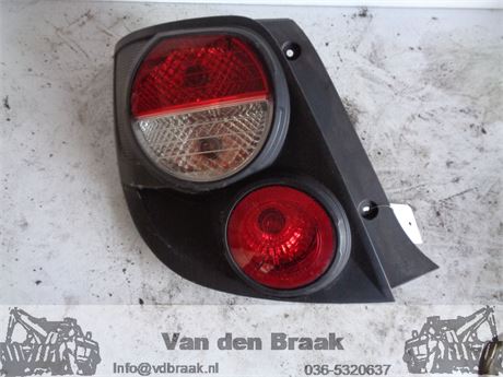 Chevrolet Aveo 2011-2015 Achterlicht links