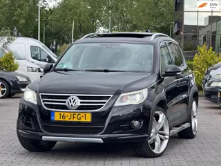 Volkswagen Tiguan 1.4 TSI Sport&Style 4Motion | Panoramadak | Elektrische sportstoelen met leder | A