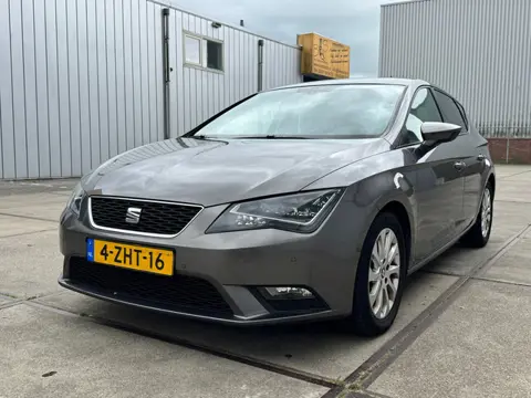 Seat Leon 1.6 TDI Ecomotive Lease Sport XENON/NAVI/PARKDISTANCE