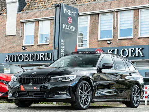 BMW 3 Serie Touring 330e High Exe PANO LASER HARMAN KARDON SHADOW LINE M-SPORT