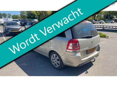 Opel Zafira 2.2 Cosmo 150pk 7-Persoons 2e eig. Clima Trekhaak 1500kg. PDC