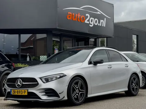 Mercedes-Benz A-Klasse 200 AUT7 AMG SOLUTION PANODAK LEDER NAVI CAMERA DIGI-DASH LED LMV PDC