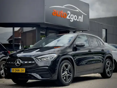 Mercedes-Benz GLA 200 AUT7 AMG SOLUTION 105D.KM LEDER NAVI CAMERA DIGI-DASH APPLE-CARPLAY LED LMV PD