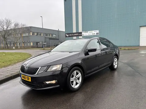 Škoda Octavia 1.0 TSI Greentech Style Business Automaat DSG 116 PK. Prachtige en als nieuw rijdende 