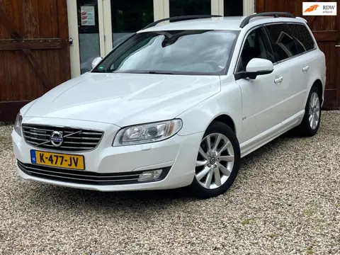 Volvo V70 2.0 T4 Automaat Dynamic Edition met Trekhaak, Dealeronderhouden