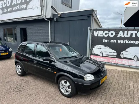 Opel Corsa 1.2i 16V CDX apk 2027 5 deurs nette auto