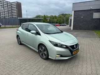 Nissan LEAF N-Connecta 40 kWh