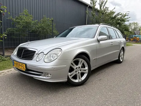 Mercedes-Benz E-Klasse Combi 200 K. Avantgarde / AUTOMAAT / 7 PERSOONS / 143dkm!