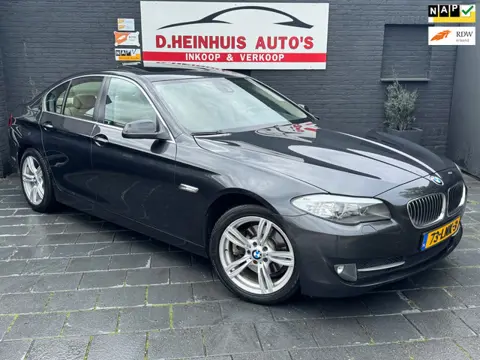 BMW 5-serie 523i High Executive 6CIL|OPEN DAK|HEAD UP|COMFORT STOELEN