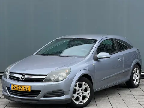 Opel Astra GTC BWJ 10-2005 | 1.6 105PK Edition | AIRCO | CRUISE | LICHTMETAAL | RADIO/CD