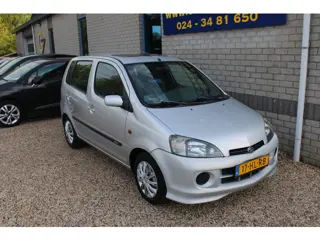 Daihatsu YRV 1.3-16V VTi Automaat weinig km (bj 2001)