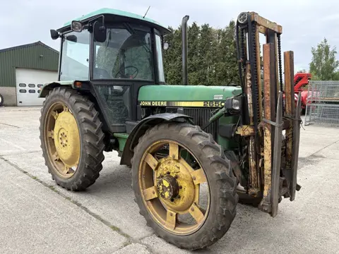 John Deere 2650