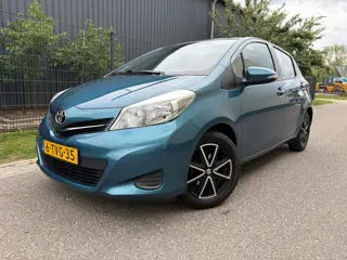 Toyota Yaris 1.3 VVT-i Executive / AUTOMAAT / NAVI / ECC / CRUISE / CAMERA / 128dkm!