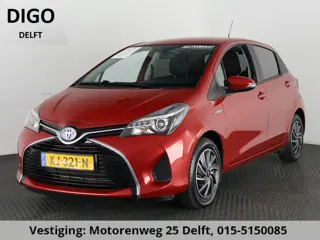 Toyota Yaris 1.5 HYBRID AUTOMAAT STYLE CLIMAT CONTROL . 2 ZONE AIRCO.SLECHTS 77.000 KM . PRIVACY GLA